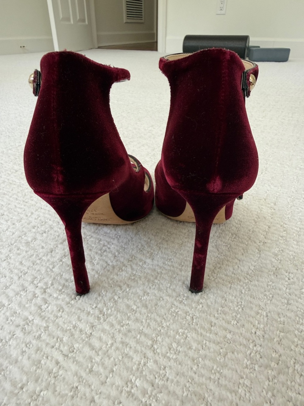 Jimmy Choo Burgundy Velvet Pointed-Toe Heels - Picture 3 of 5